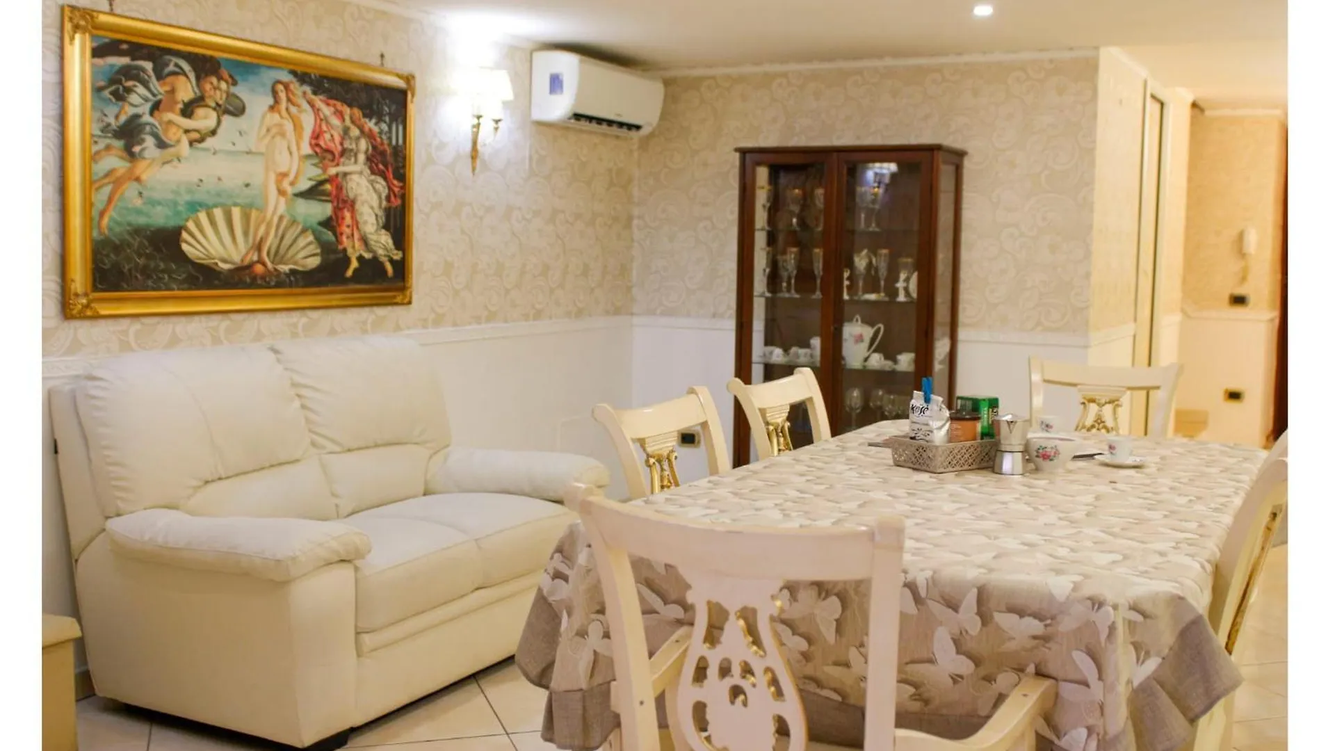 Lux & Comfort Napels Italië